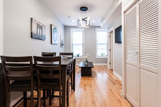 Photo - 1624 W Beach Ave