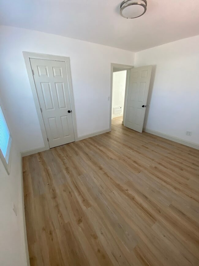 Photo - 1930 Marin St