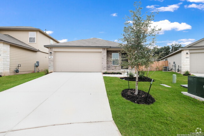 Building Photo - 3912 Claystone Canyon Rental