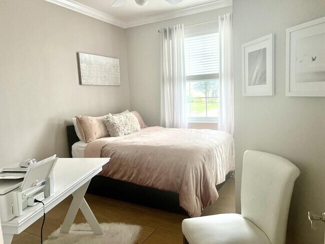 Photo - 6614 64th Terrace E