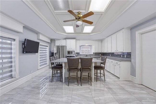 Photo - 10 Cardinal Ave