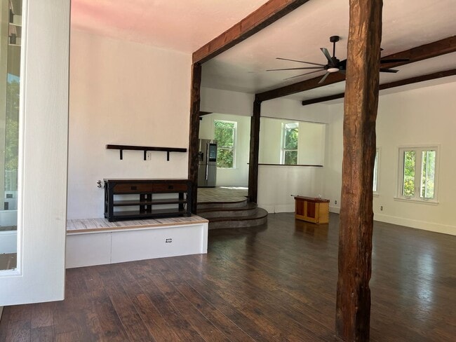 Photo - 4209 Carnes Rd Unit 4209 Carnes Rd #2 - Upper