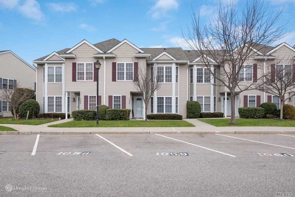 889 Altessa Blvd Condo For Rent in Melville, NY