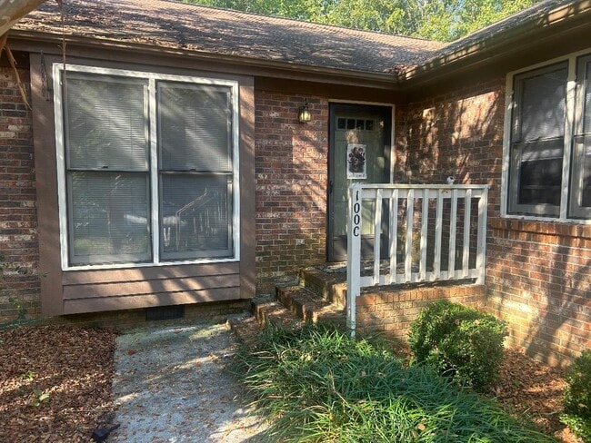 Building Photo - 5500 Fortunes Ridge Dr Unit 100 C Rental