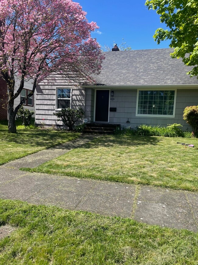 Photo - 3355 NE 84th Ave House