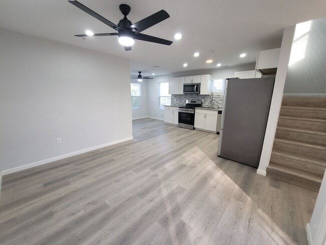 313-315 W Street