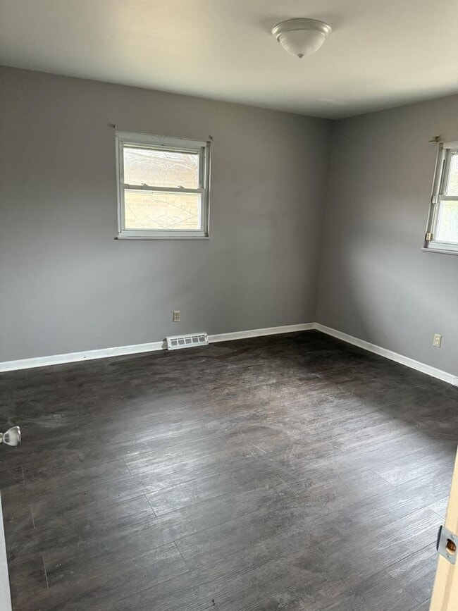 Photo - 1324-1326 Fenceway Dr Unit 1326 Fenceway Dr
