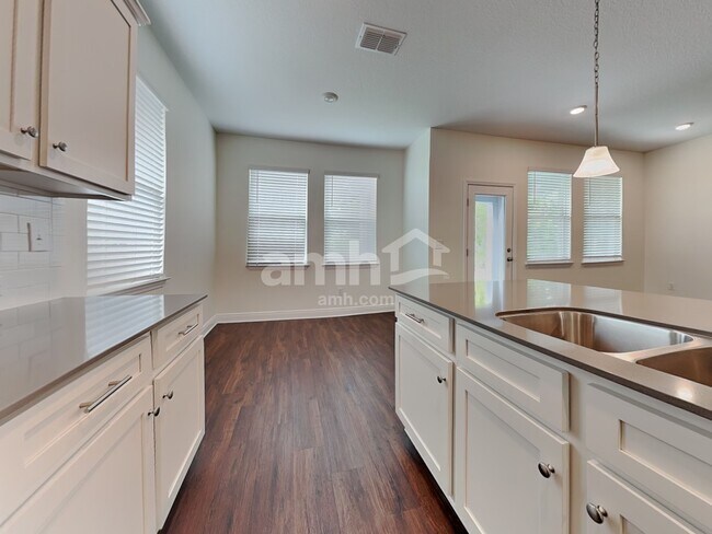 Photo - 6237 Emerald Hls Wy