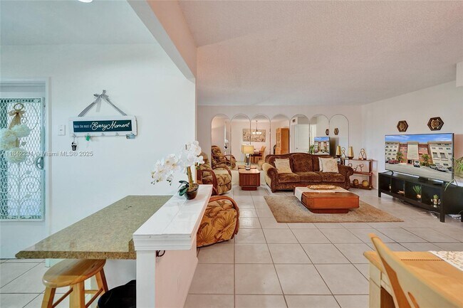 Photo - 5300 Washington St Unidad V308