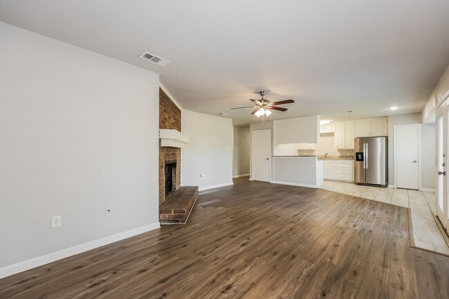 Photo - 5719 Myers Rd