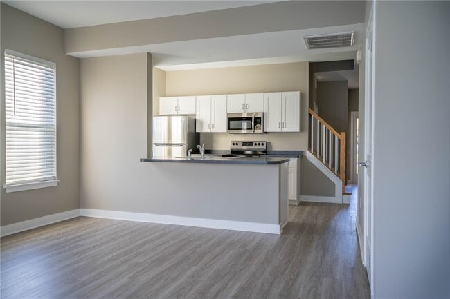 Photo - 69 Allandale Dr