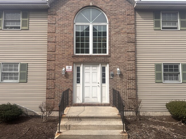 Building Photo - 434 S Peace Rd Unit 434