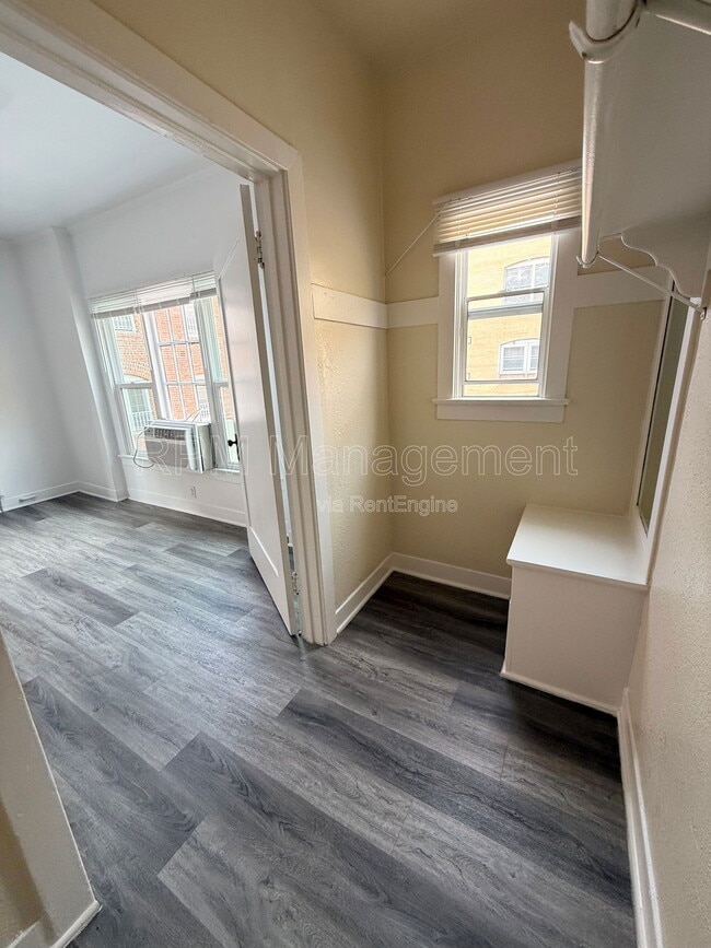 Photo - 1825 Ivar Ave Unit 307