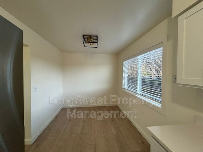 Photo - 11380 SW Greenburg Rd Unit 2