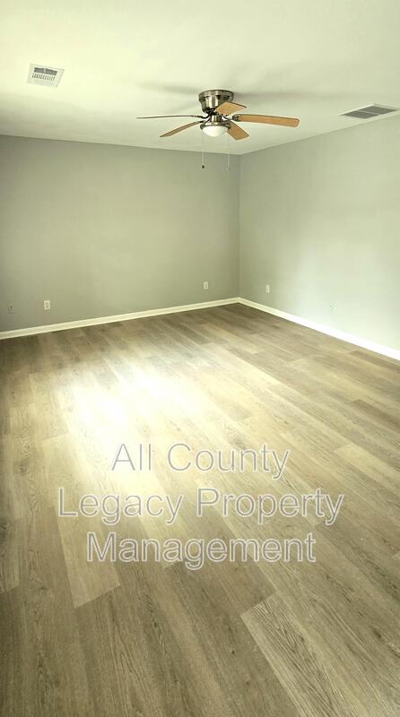 700 Rosehip Ln Unit A