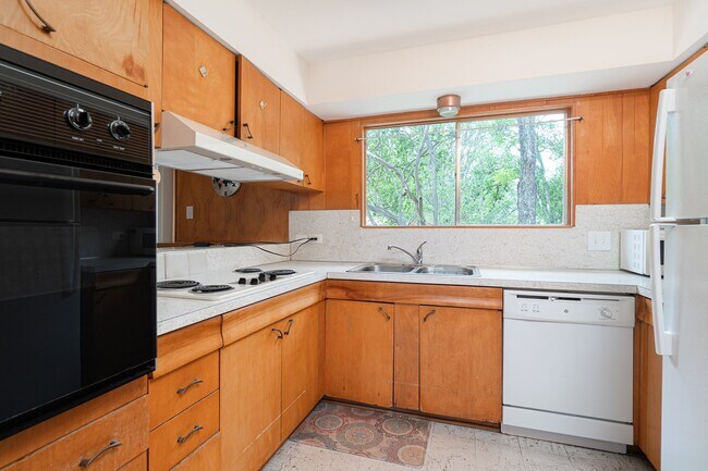 Photo - 3811 Ridgeline Dr