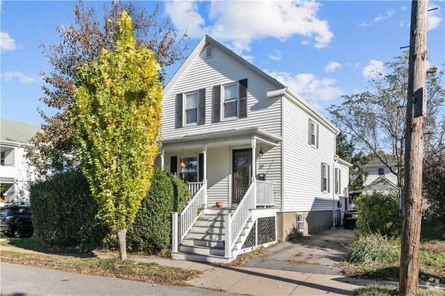 Building Photo - 37 Thurston Ave Rental