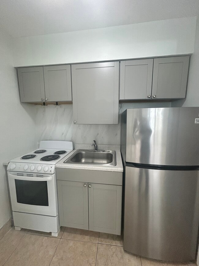 Photo - 7511 Venetian St Unit 6