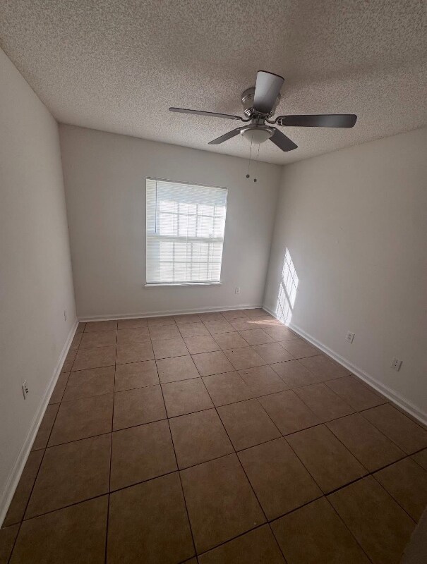 Photo - 1739 Saw Lake Drive