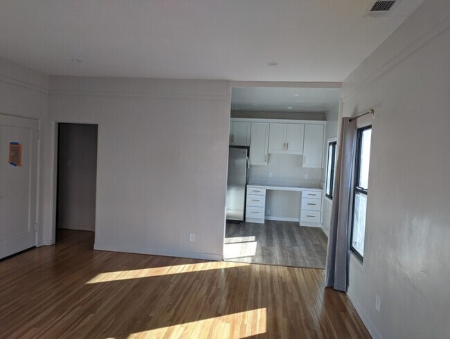 Sala de estar - 224 N Jackson St