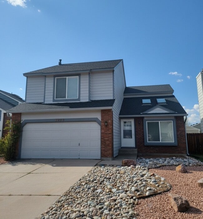 Building Photo - 8420 Ilex Dr