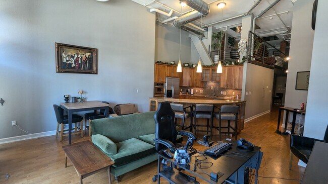 Photo - FANTASTIC LUXURY CONDO IN BALLPARK NEXT TO COORS FIELD! FULLY-FURNISHED!