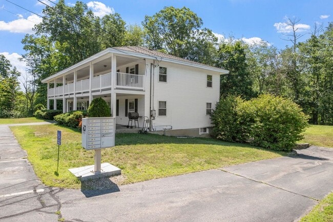 Building Photo - 32 Concord Rd Unit 6