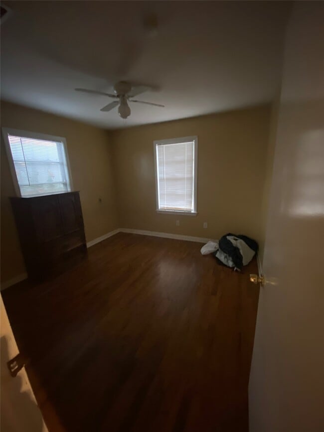 Photo - 2504 Pennington St