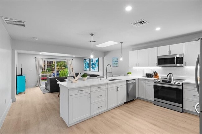 Photo - 1814 SE 7th St Unit 1814