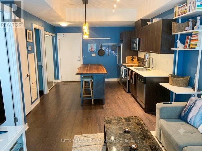 Photo - 20 Bruyeres Mews Unit 217