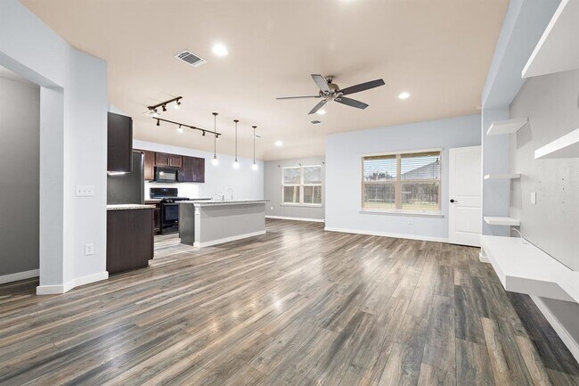 Photo - 221 Camellia Dr