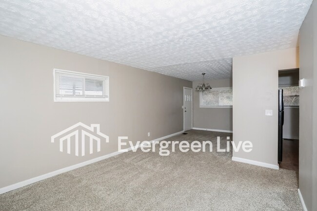 Photo - 8771 Desoto Dr