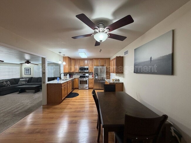 Photo - 1726 Vulcan St