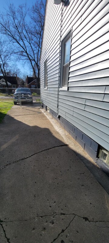 Photo - 17368 Patton St