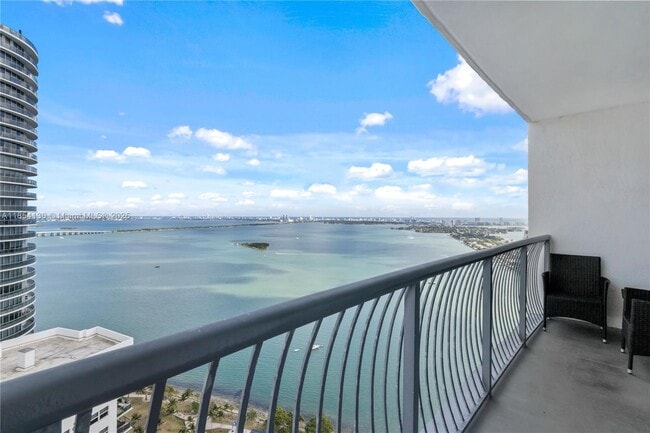 Building Photo - 1750 N Bayshore Dr Unit 4403 Rental