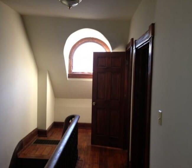 Photo - 2643 Bellevue Ave Unit #2