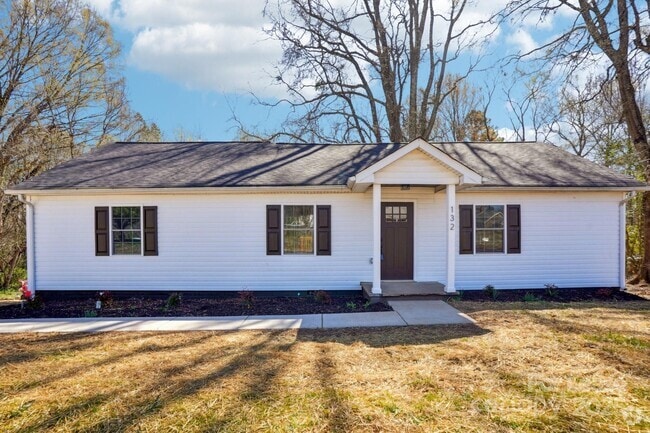 Building Photo - 132 Shady Grove Rd Rental