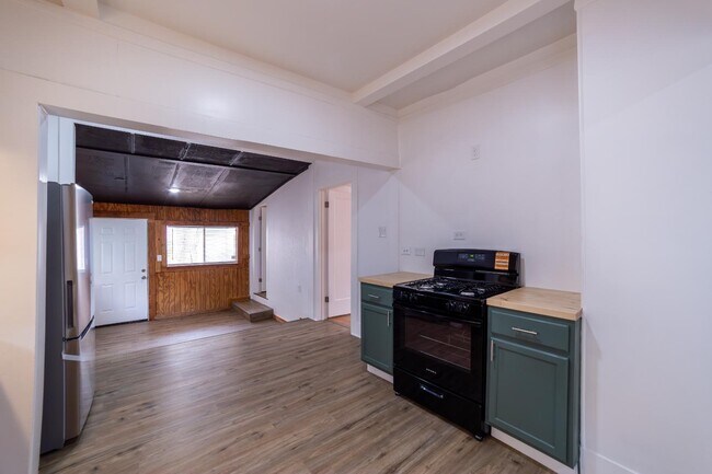 Photo - 1927 Lee Hall St