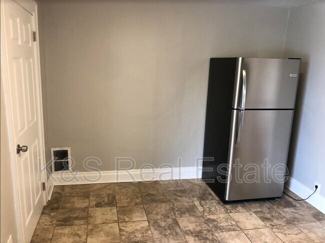 Photo - 230 Magazine St