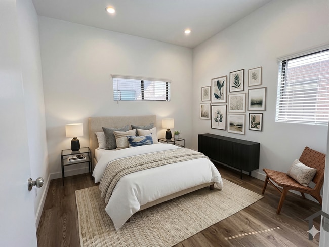 Photo - 25200 Frampton Ave Unit #1/4