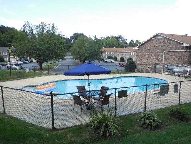 COMMUNITY SWIMMING POOL