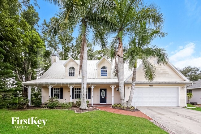 Building Photo - 9264 Cypress Dr N