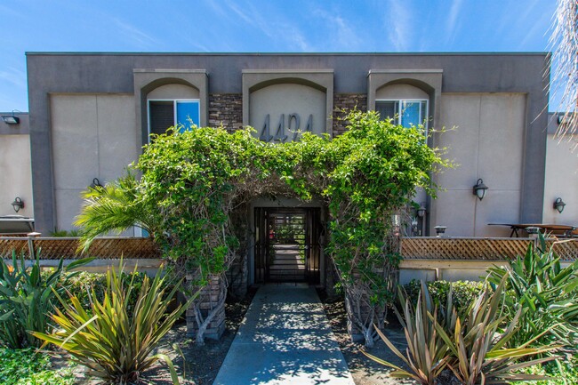 Building Photo - 4424 Altadena Ave Rental