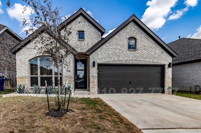 Photo - 13915 Runner Way