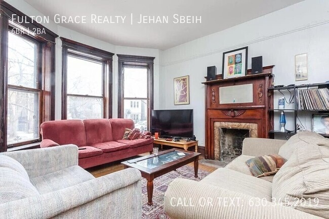 Photo - 3126 N Seminary Ave Unit 1F