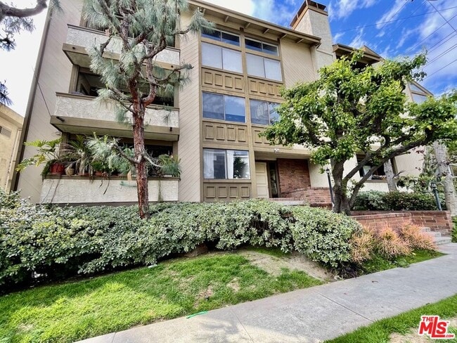 Photo - 1505 Purdue Ave Condo Unit 202