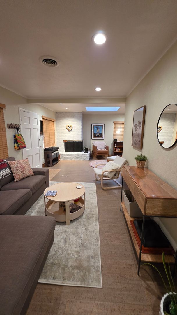 Photo - EAST SAC - FURNISHED