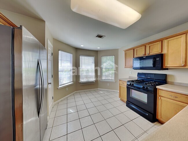 Photo - 409 Fairlawn Dr