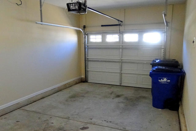 Photo - Nice and Spacious 2 Bedroom, 2.5 Bathroom ...