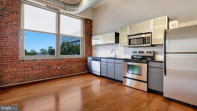 Photo - 444 N 4th St Unit 413
